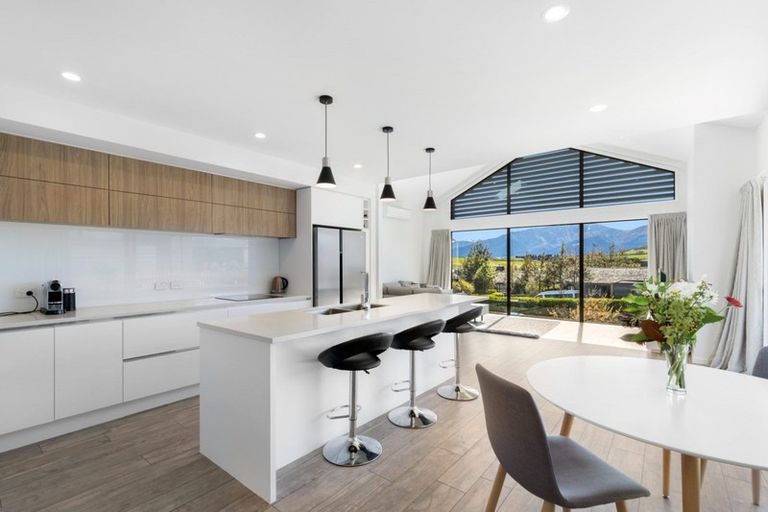 Photo of property in 3a Rannoch Drive, Jacks Point, Queenstown, 9371