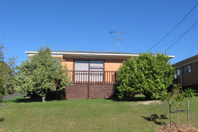 Photo of property in 11 Glenorchy Street, Glen Eden, Auckland, 0602