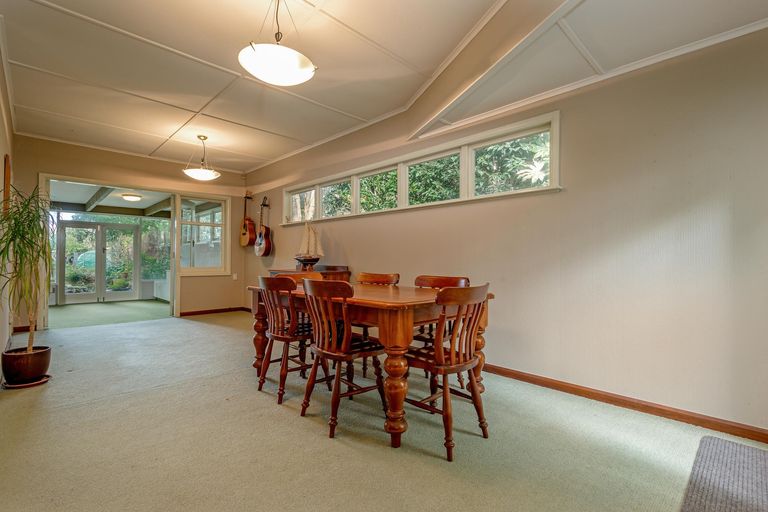 Photo of property in 24 Keeling Street, West End, Palmerston North, 4412