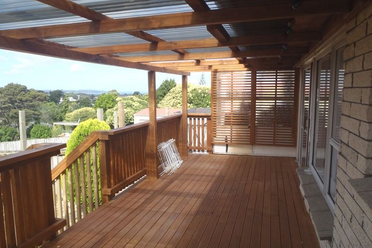 Photo of property in 2/203 Waimumu Road, Massey, Auckland, 0614