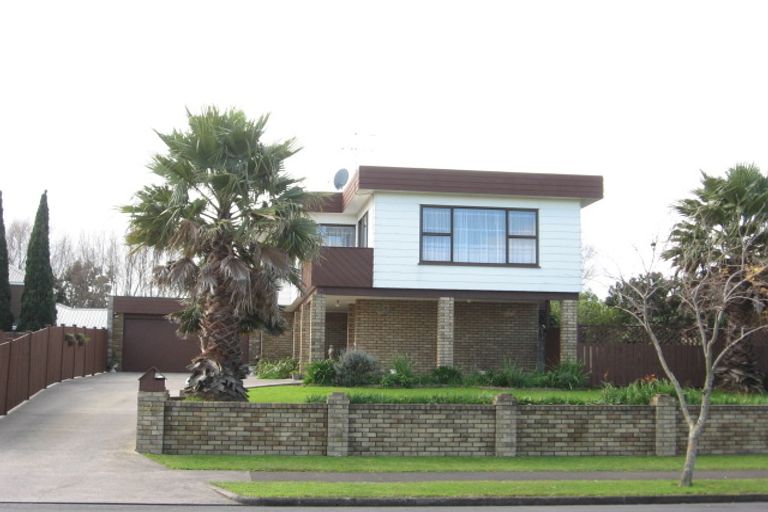 Photo of property in 179 Carnoustie Drive, Wattle Downs, Auckland, 2103