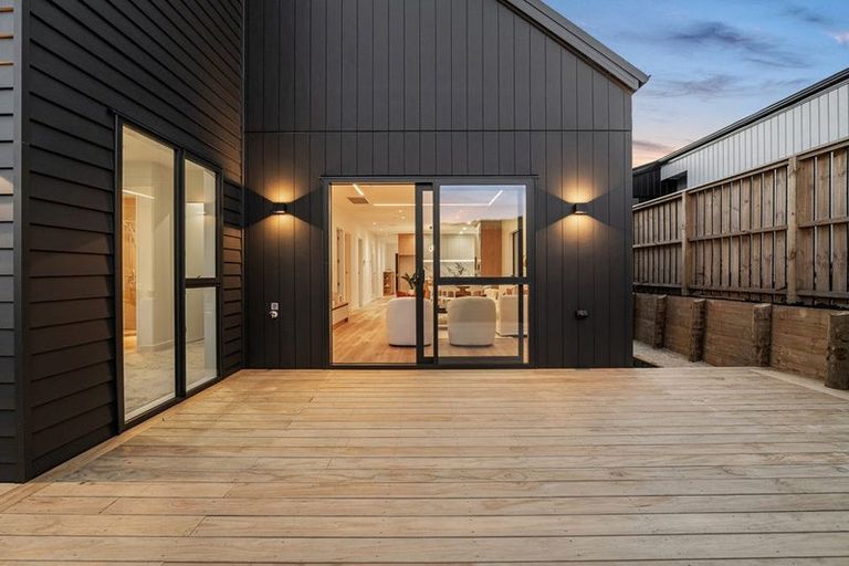 Photo of property in 88 Huanui Drive, Wainui, 0992