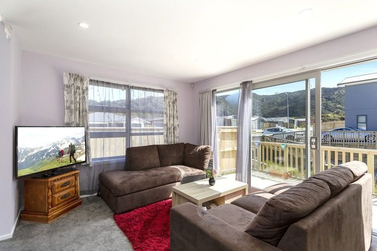 Photo of property in 82 Meremere Street, Wainuiomata, Lower Hutt, 5014