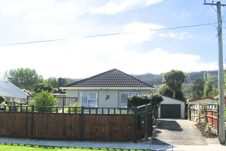 Photo of property in 72 Mcleod Street, Elderslea, Upper Hutt, 5018