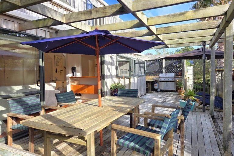 Photo of property in 328b Kenwood Drive, Matarangi, Whitianga, 3592