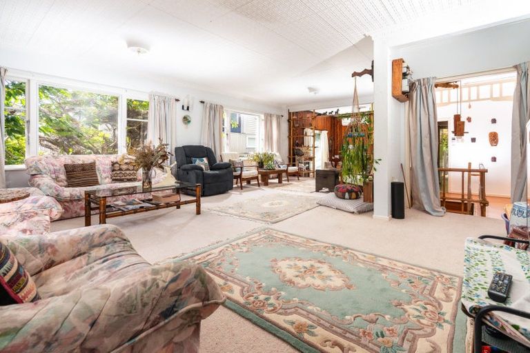 Photo of property in 78 Parkvale Road, Karori, Wellington, 6012