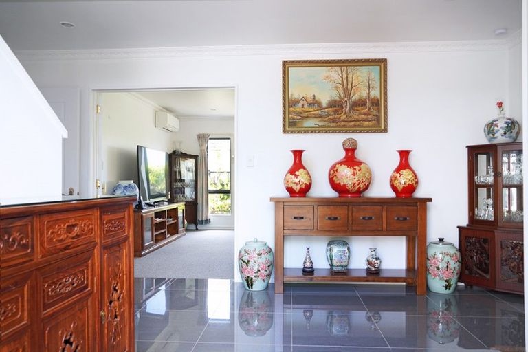 Photo of property in 21 Nielsen Gardens, Rototuna, Hamilton, 3210