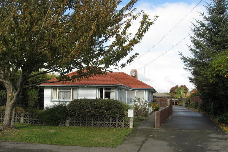 Photo of property in 1/17 Worthy Street, Ilam, Christchurch, 8041