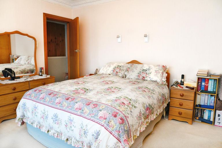 Photo of property in 2 Rothery Road, Hillpark, Auckland, 2102