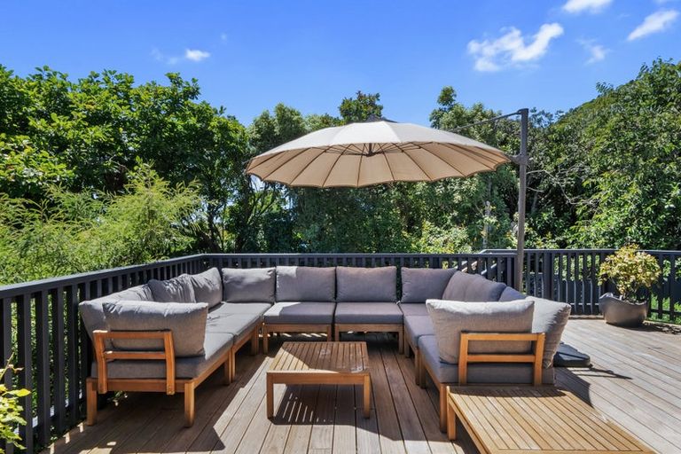 Photo of property in 64 Kotare Street, Waikanae, 5036