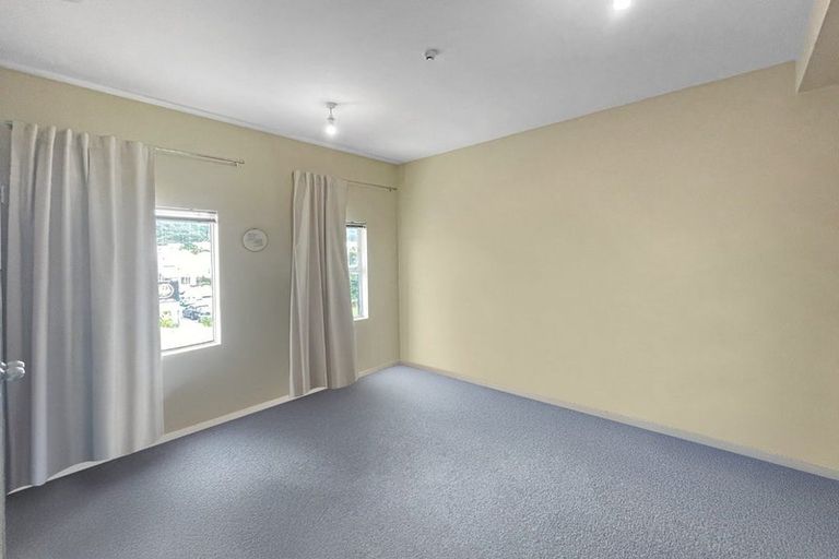 Photo of property in 2/42 Constable Street, Newtown, Wellington, 6021