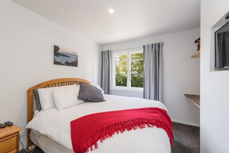 Photo of property in 1 Bird Lane, Wakefield, 7025