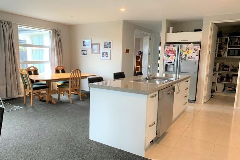 Photo of property in 15 Templetons Road, Aidanfield, Christchurch, 8025