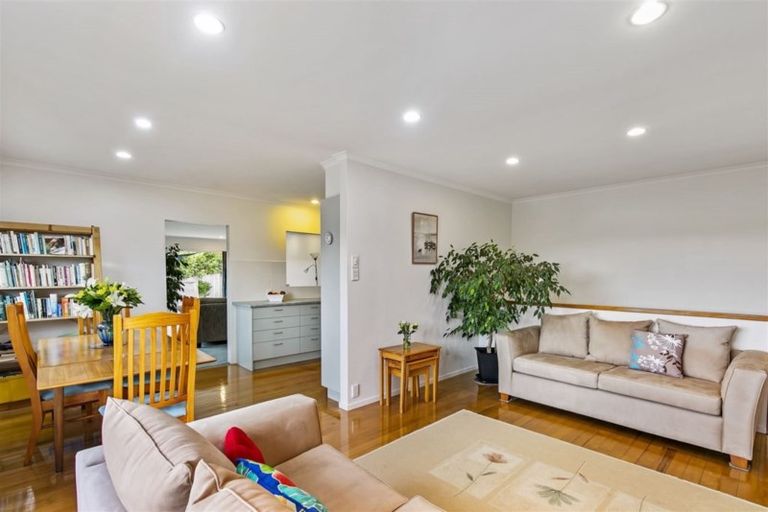 Photo of property in 79 Balmain Road, Birkenhead, Auckland, 0626