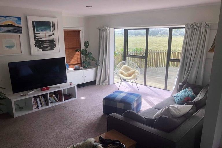 Photo of property in 2/14 Charles Street, Hauraki, Auckland, 0622