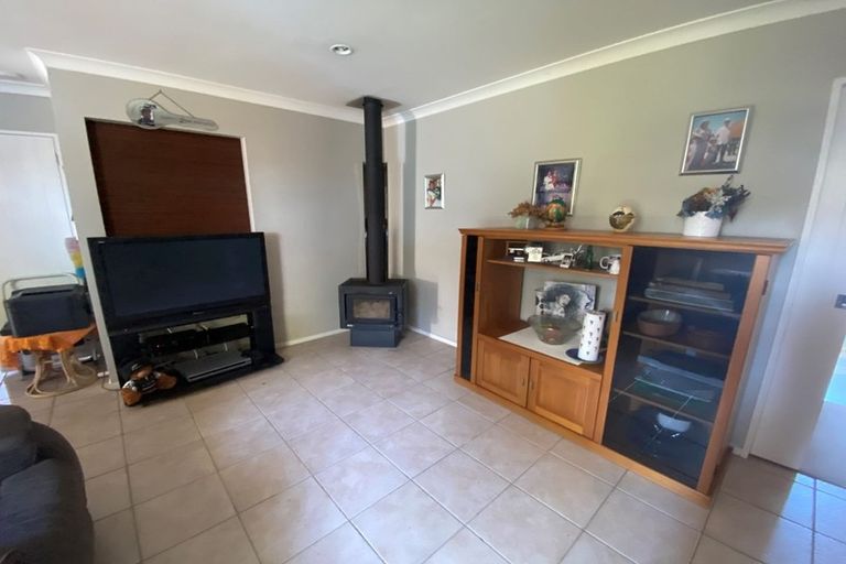 Photo of property in 48 Senator Drive, Manurewa, Auckland, 2105