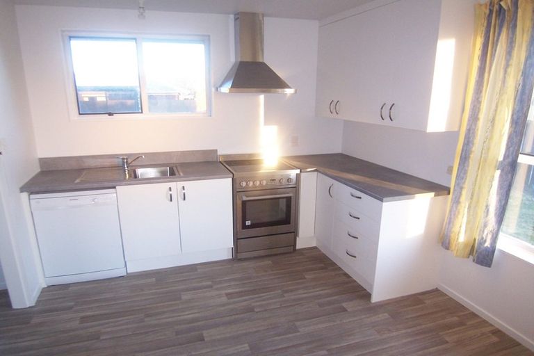 Photo of property in 1/39 Oakhampton Street, Hornby, Christchurch, 8042