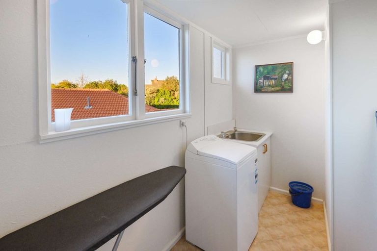 Photo of property in 16 Kopanga Road, Havelock North, 4130