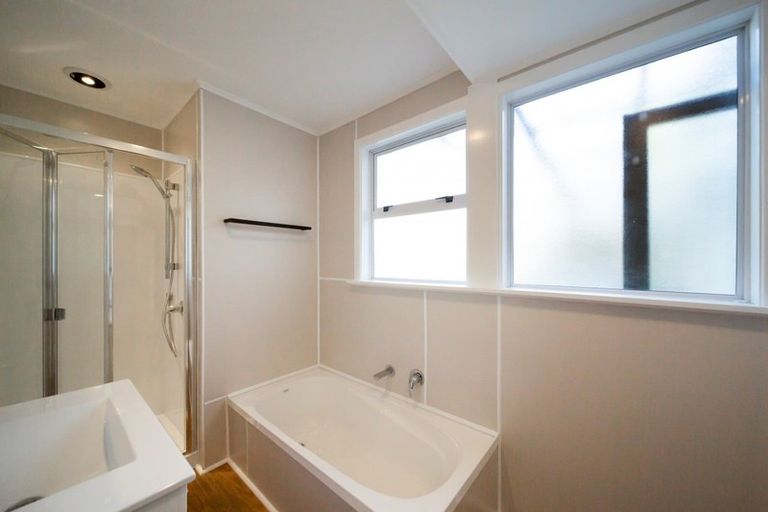 Photo of property in 84 Albion Street, Hawera, 4610