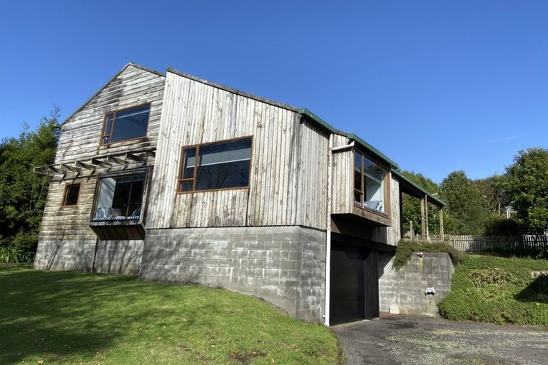 Photo of property in 9 Handley Place, Glen Avon, New Plymouth, 4312
