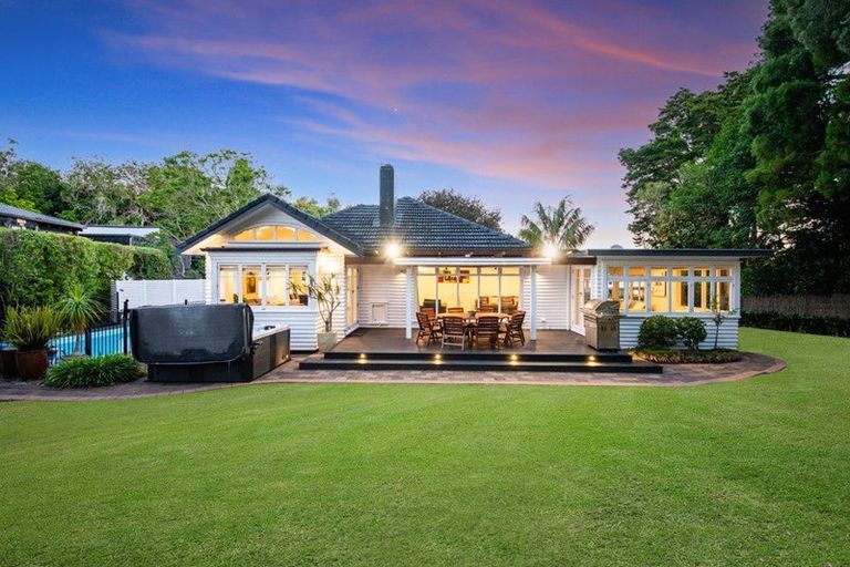 Photo of property in 94 Sylvia Road, Hillcrest, Auckland, 0627