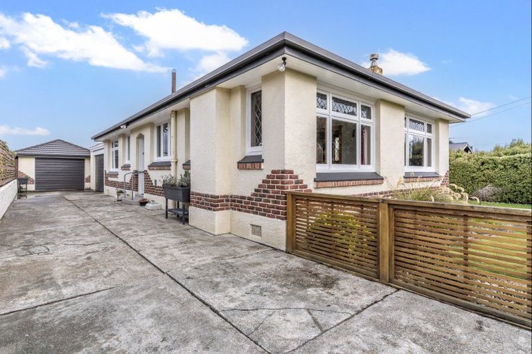 Photo of property in 21 Home Street, Winton, 9720