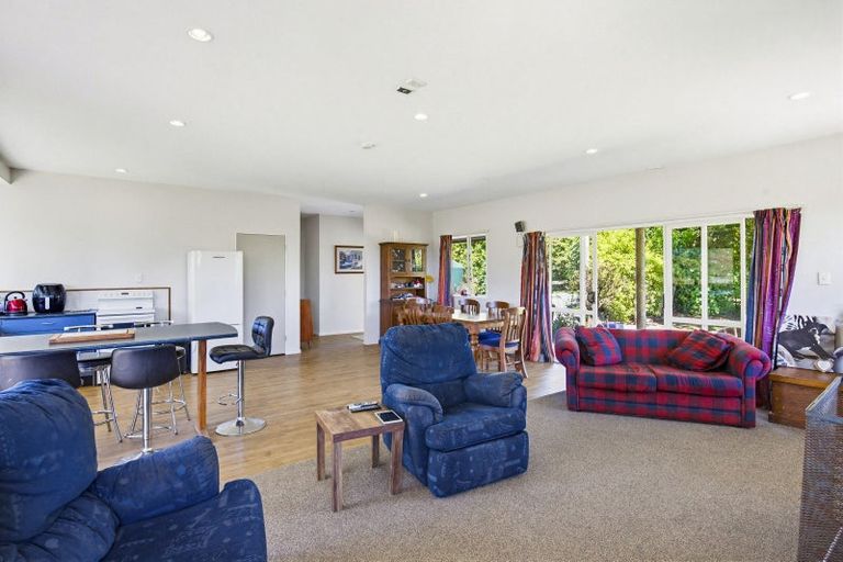 Photo of property in 63 South Manakau Road, Manakau, Otaki, 5583