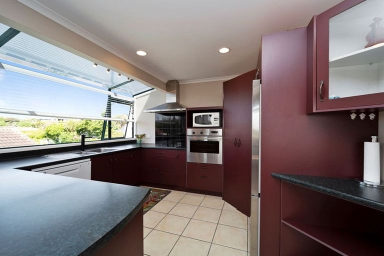 Photo of property in 50a Karina Road, Merrilands, New Plymouth, 4312