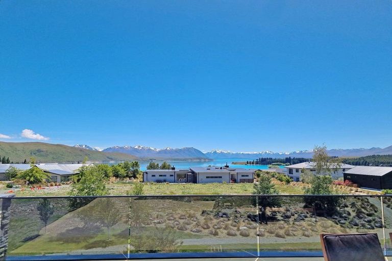 Photo of property in 16 Mistake Drive, Lake Tekapo, 7999