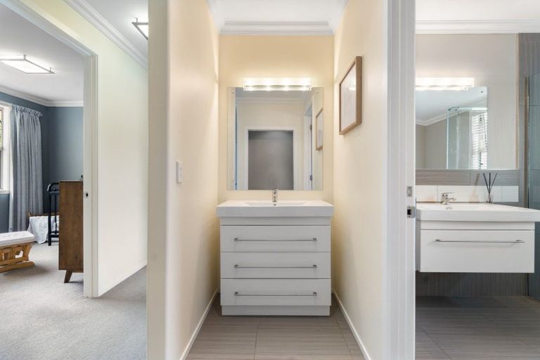 Photo of property in 4 Feltham Street, Hunterville, 4730