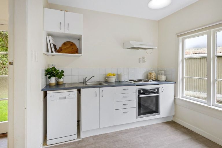 Photo of property in 12 Truro Street, Sumner, Christchurch, 8081