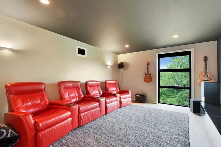 Photo of property in 6 Mount Street, Nelson South, Nelson, 7010