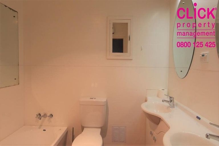 Photo of property in 54 Drivers Road, Maori Hill, Dunedin, 9010