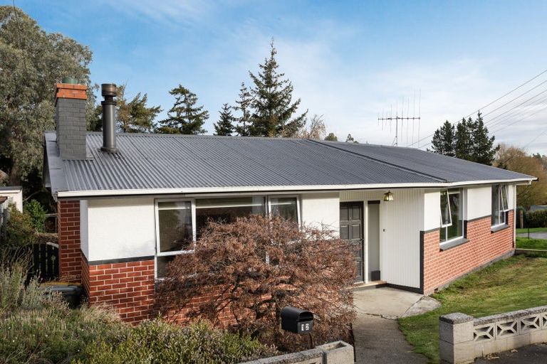 Photo of property in 12 Waldron Crescent, Green Island, Dunedin, 9018