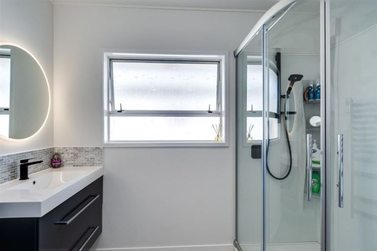 Photo of property in 57 Robinson Crescent, Tamatea, Napier, 4112