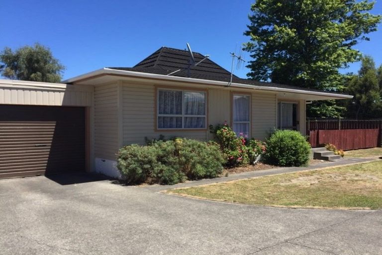 Photo of property in 2/80 Hinekura Avenue, Taupo, 3330