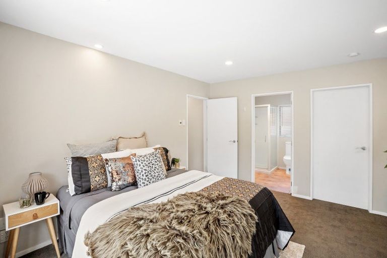 Photo of property in 10 Lorna Irene Drive, Raumati South, Paraparaumu, 5032