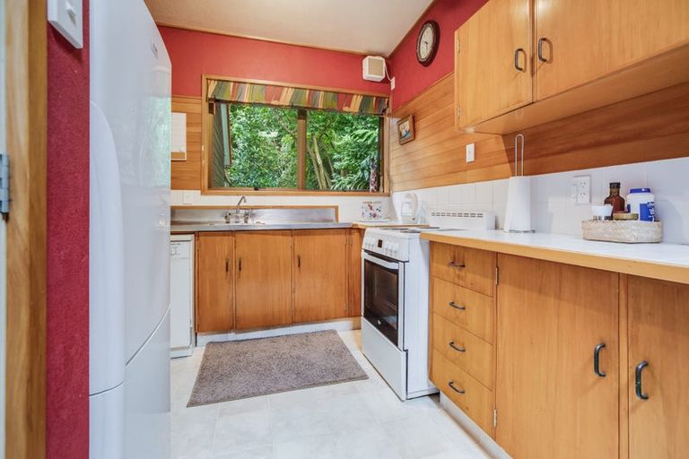 Photo of property in 18 Casey Avenue, Fairfield, Hamilton, 3214