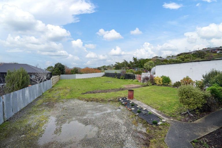 Photo of property in 12 Walker Street, Bluff, 9814