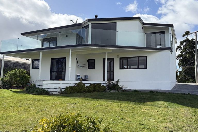 Photo of property in 1 Bramley Drive, Omokoroa, 3114