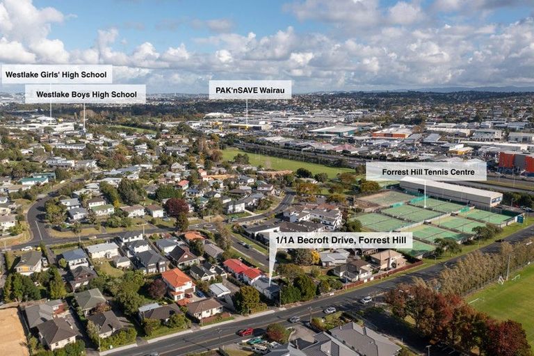 Photo of property in 2/1a Becroft Drive, Forrest Hill, Auckland, 0620
