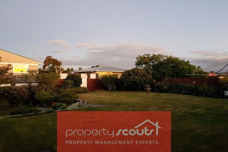 Photo of property in 13 Longview Drive, Merrilands, New Plymouth, 4312