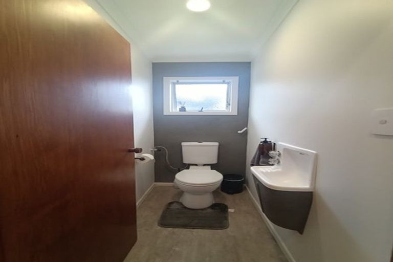 Photo of property in 32 Widmore Drive, Massey, Auckland, 0614