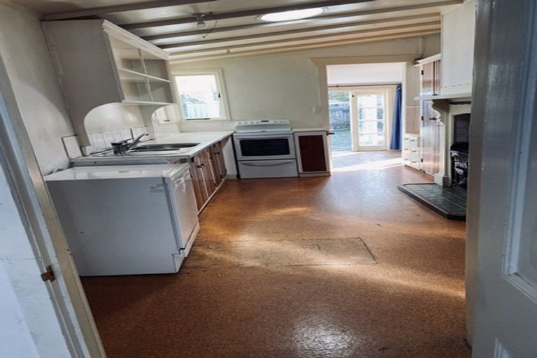 Photo of property in 1 Beihlers Road, Weymouth, Auckland, 2103