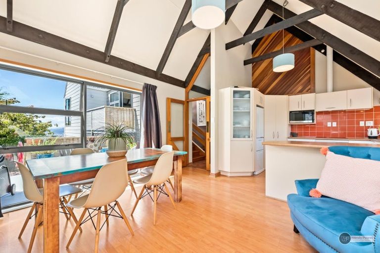 Photo of property in 75 Cypress Drive, Maungaraki, Lower Hutt, 5010