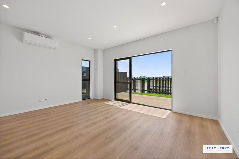 Photo of property in 49 Auranga Drive, Karaka, Papakura, 2113