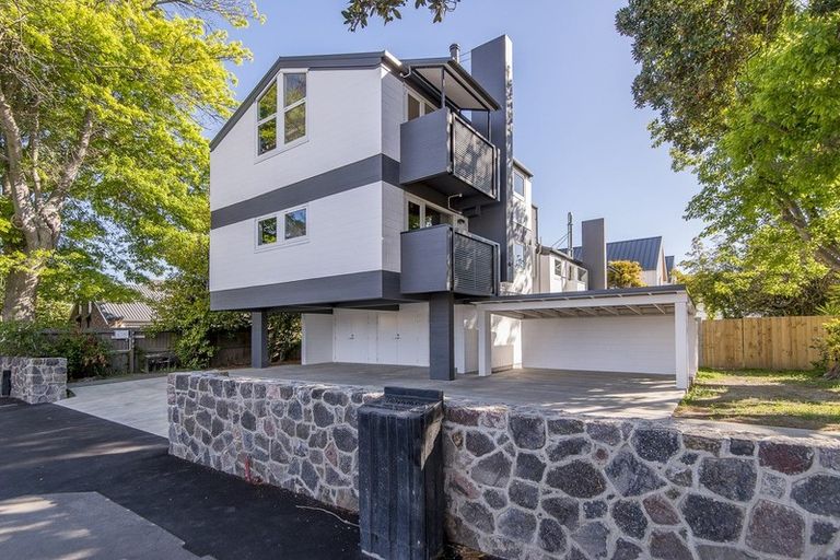 Photo of property in 3/63 Papanui Road, Merivale, Christchurch, 8014