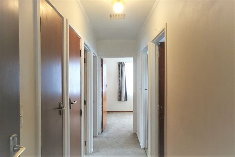 Photo of property in 35 Daytona Road, Henderson, Auckland, 0610