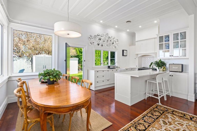 Photo of property in 2 Melrose Street, Roslyn, Dunedin, 9010