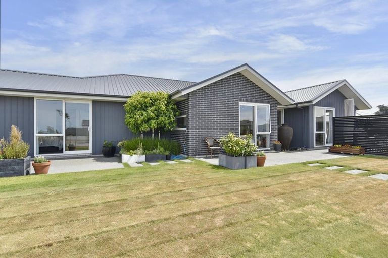 Photo of property in 1 Tara Crescent, Woodend, 7610